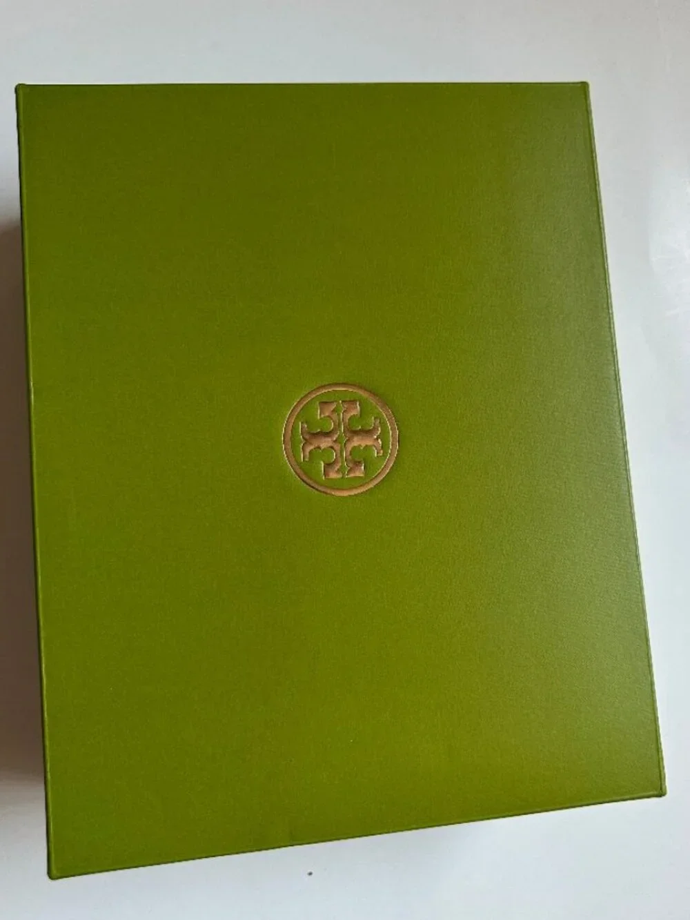 NEW TORY BURCH LARGE SHOE BOX STORAGE AND LACES 13